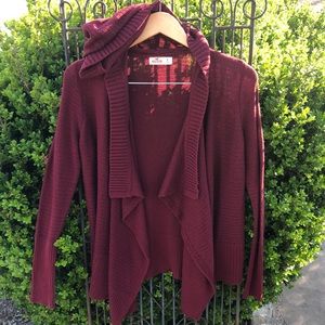 Hollister Burgandy hoodie sweater size S